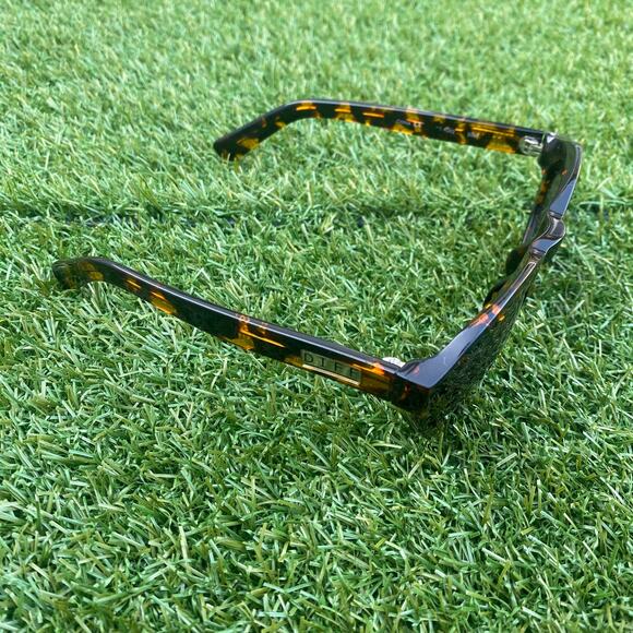 Diff Eyewear Tortoise Purple Dime Sunglasses - Picture 2 of 4